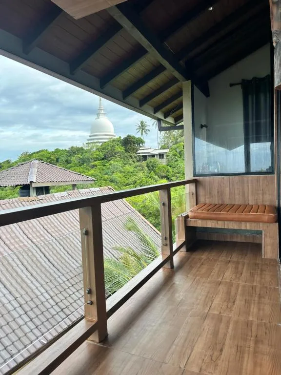 Coastal views and outdoor spaces at Park Paradise Rumassala