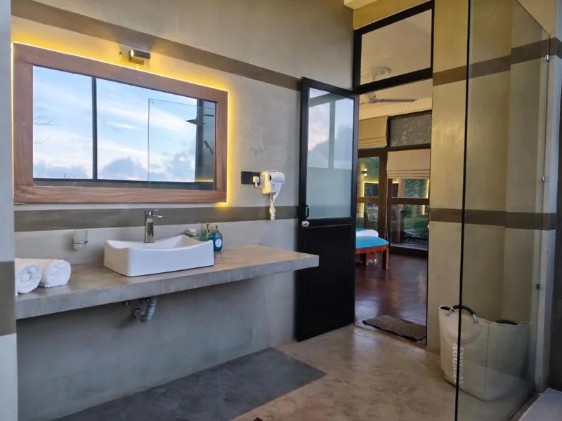Rooms and interiors at Park Paradise Rumassala